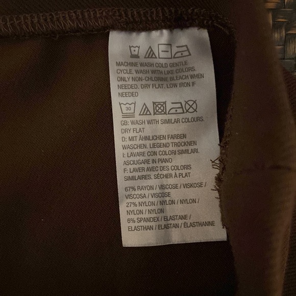 Lisa Rinna Skinny Pant - Picture 4 of 6